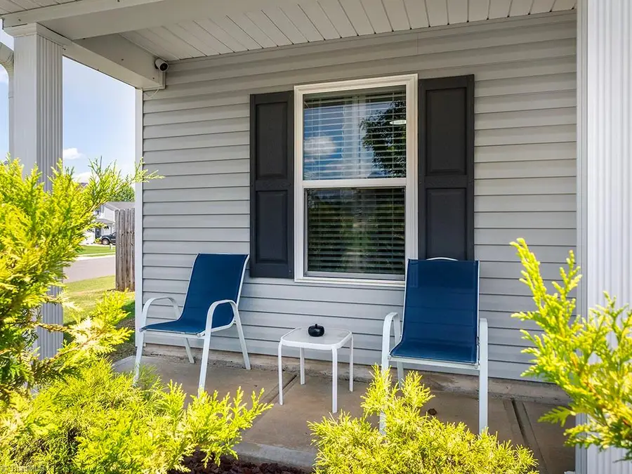 102 Seward Place, Burlington, NC 27217 - #3