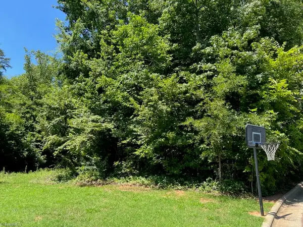 Address Withheld By Seller, Greensboro, NC 27405