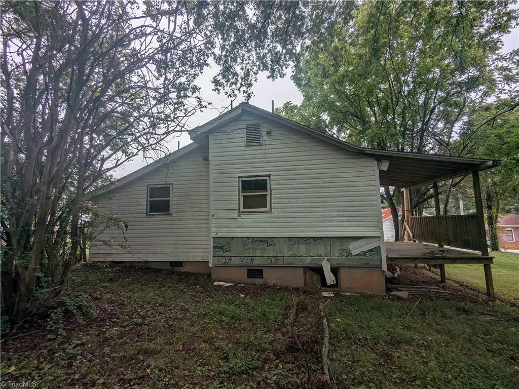 105 Cherry Street, Reidsville, NC 27320 - #1