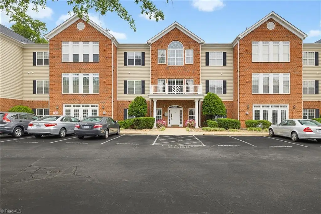 524 College Road #204, Greensboro, NC 27410 - #1