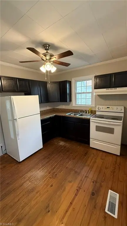 300 Dameron Street, Eden, NC 27288 - #3