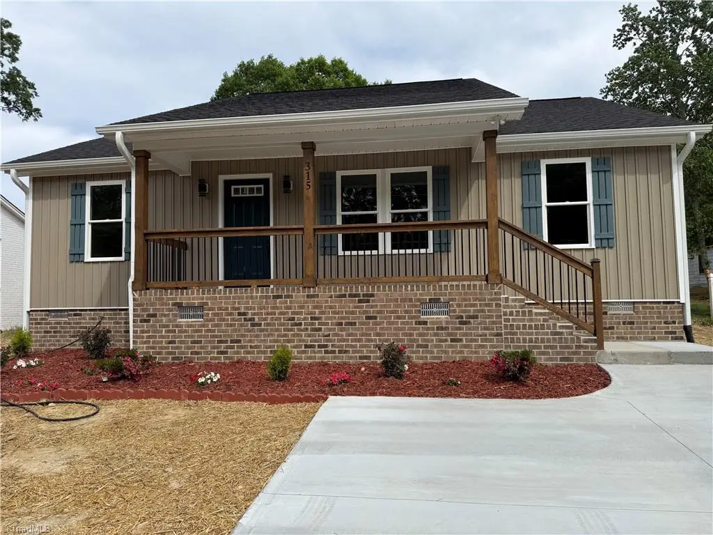 315 Small Street, Thomasville, NC 27360 - #1