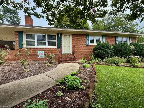 118 Avondale Drive, Lexington, NC 27295