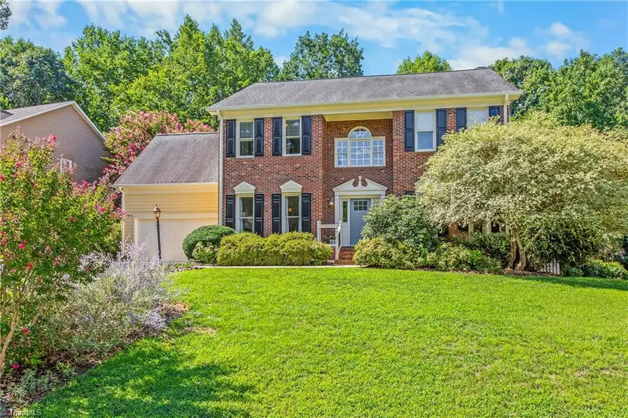 3210 Peninsula Drive, Jamestown, NC 27282 - #2