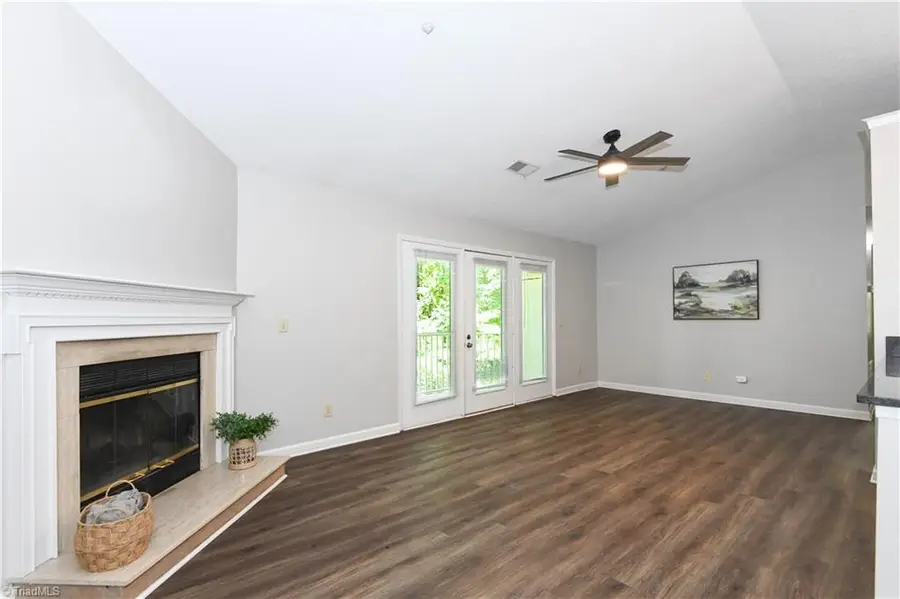5934 W Friendly Avenue #K, Greensboro, NC 27410 - #2