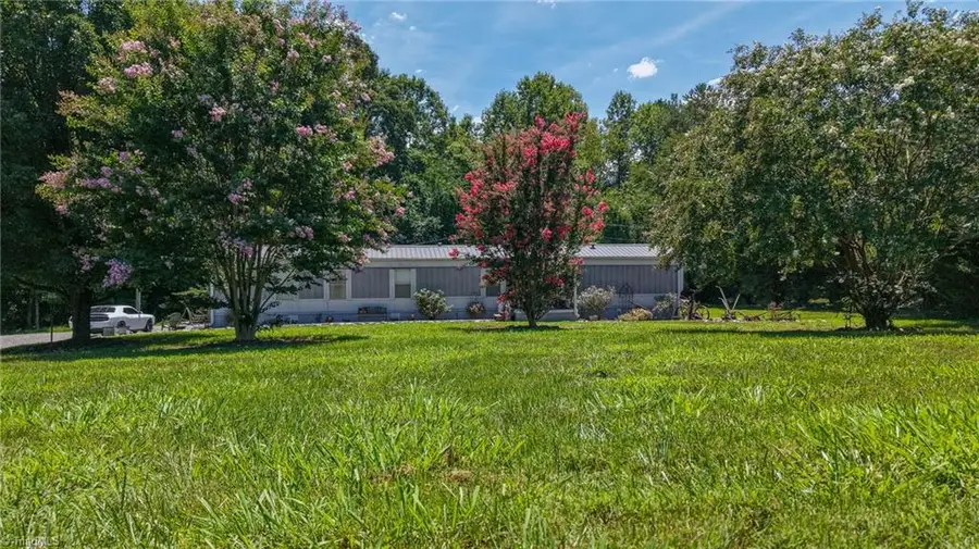 185 Bells Lane, Ronda, NC 28670 - #2