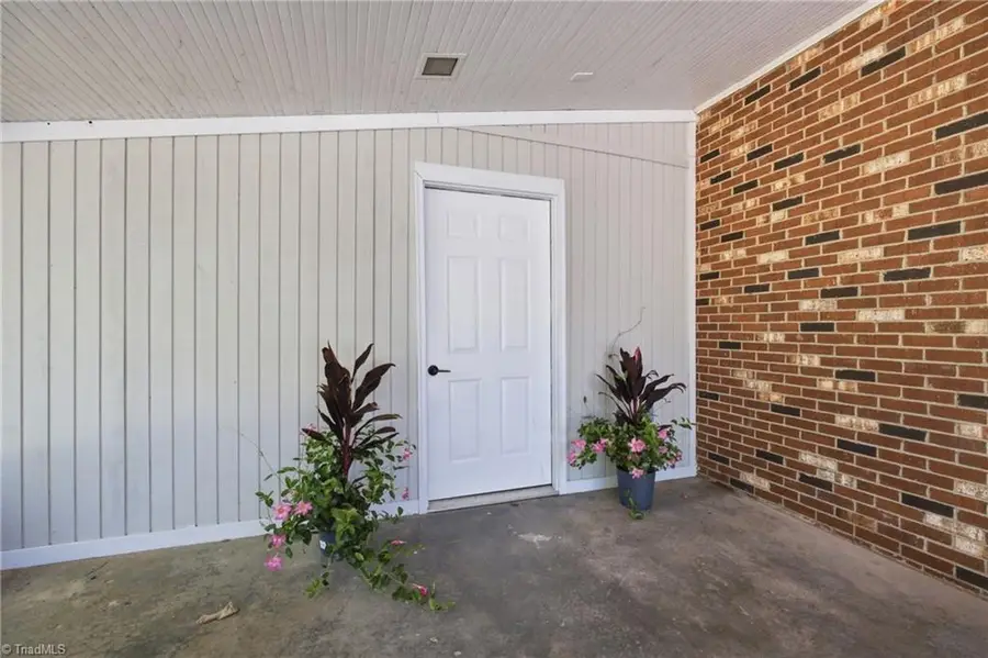 6132 Arden Drive, Clemmons, NC 27012 - #3