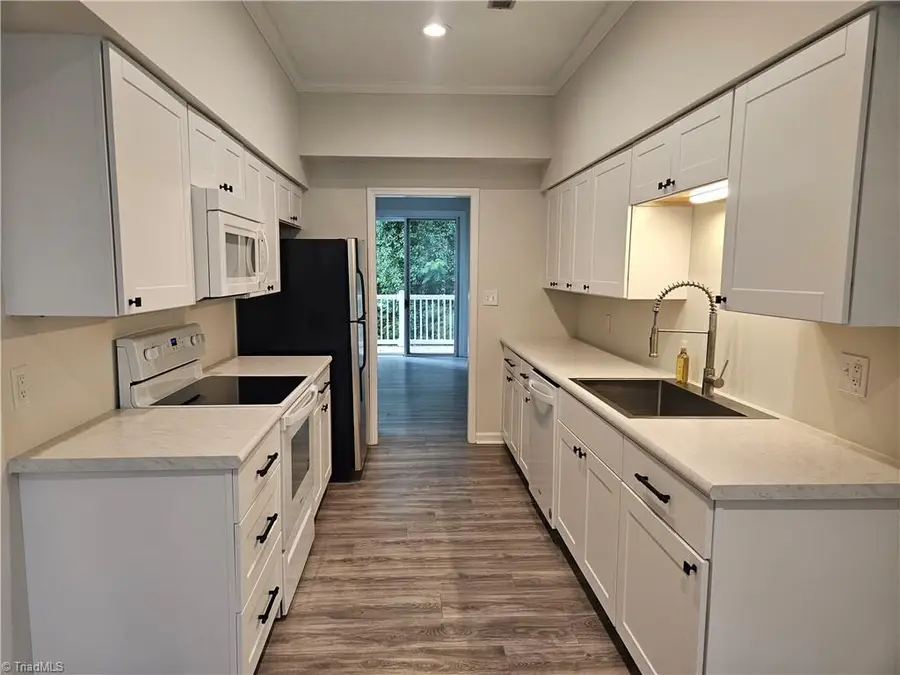 113 Forest View Drive, Winston Salem, NC 27104 - #3