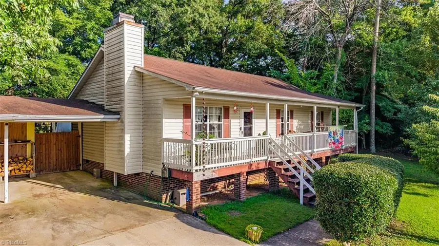 109 Poplar Lane, Thomasville, NC 27360 - #3