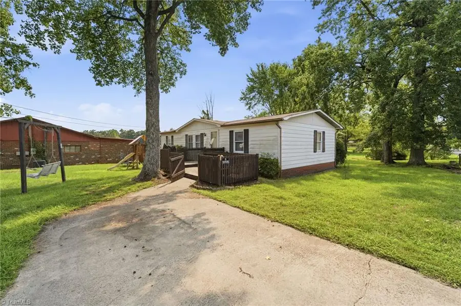 374 Grimes Boulevard, Lexington, NC 27292 - #2