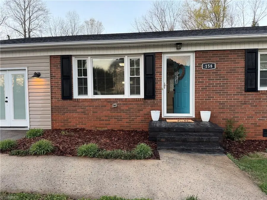 158 Betty Avenue, Mount Airy, NC 27030 - #2