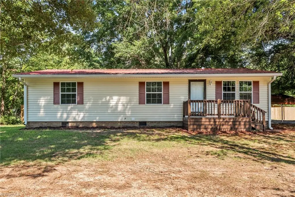7036 N Nc Highway 109, Wallburg, NC 27107 - #1