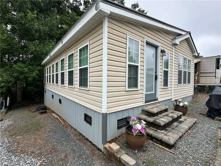 108 Humming Bird Circle, New London, NC 28127 - #3