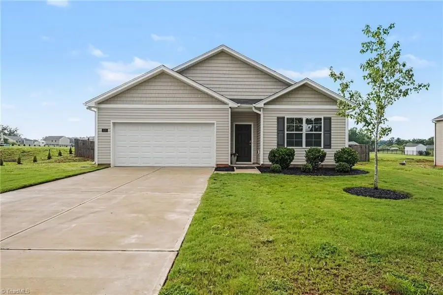 620 Hickory Point Drive, Lexington, NC 27292 - #2