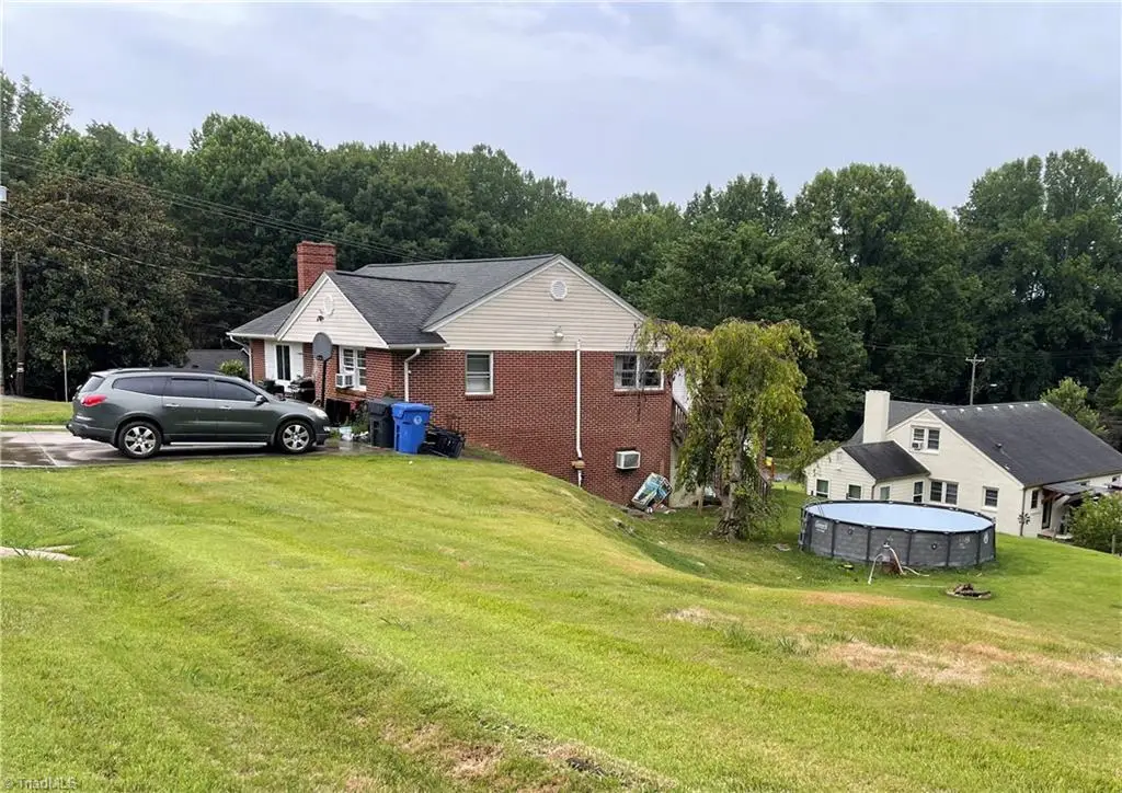 901 10th Street, North Wilkesboro, NC 28659 - #1