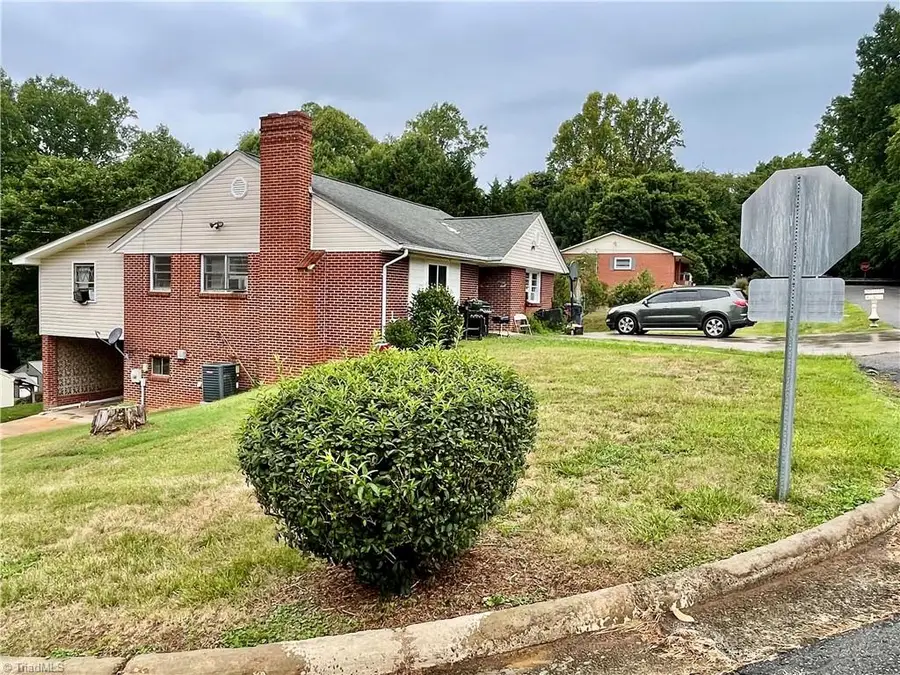 901 10th Street, North Wilkesboro, NC 28659 - #3