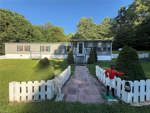 1022 Turnerspur, Fancy Gap, VA 24328