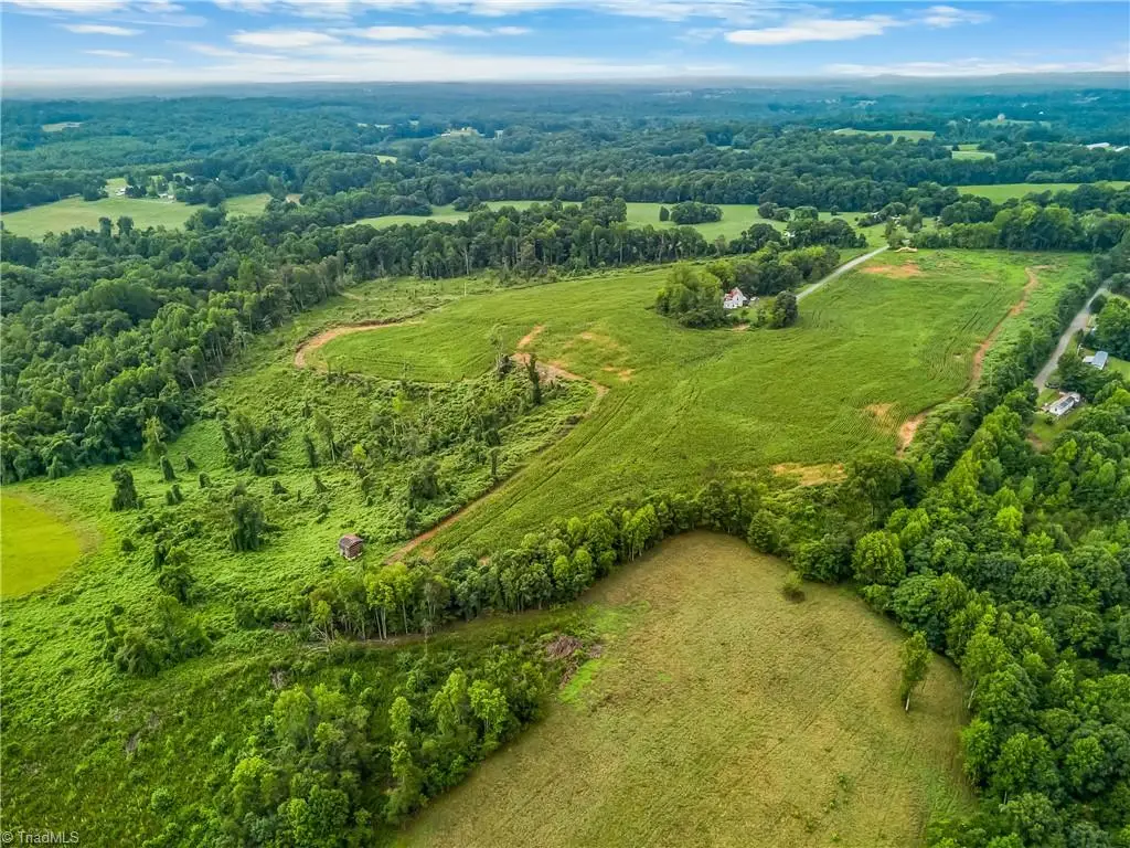 2537 Mary Lane, Hamptonville, NC 27020 - #1