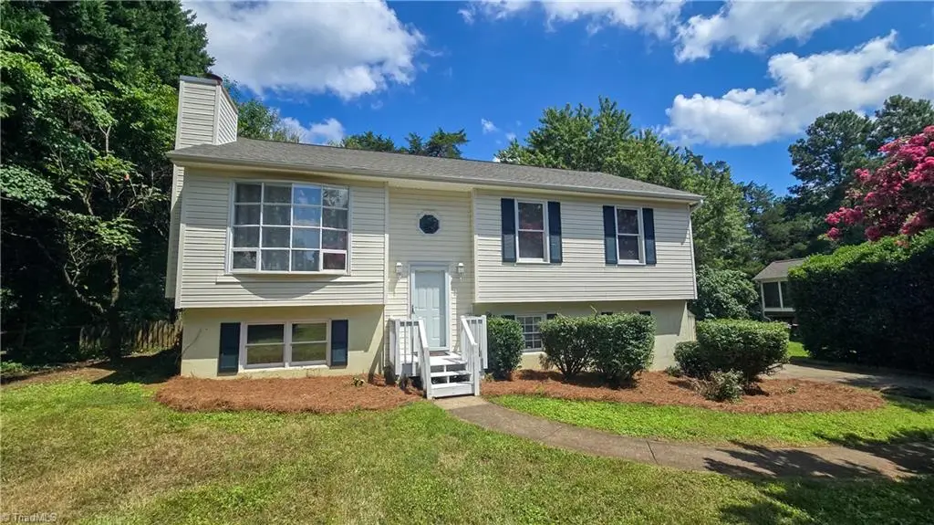 3581 Robinwest Drive, Pfafftown, NC 27040 - #1