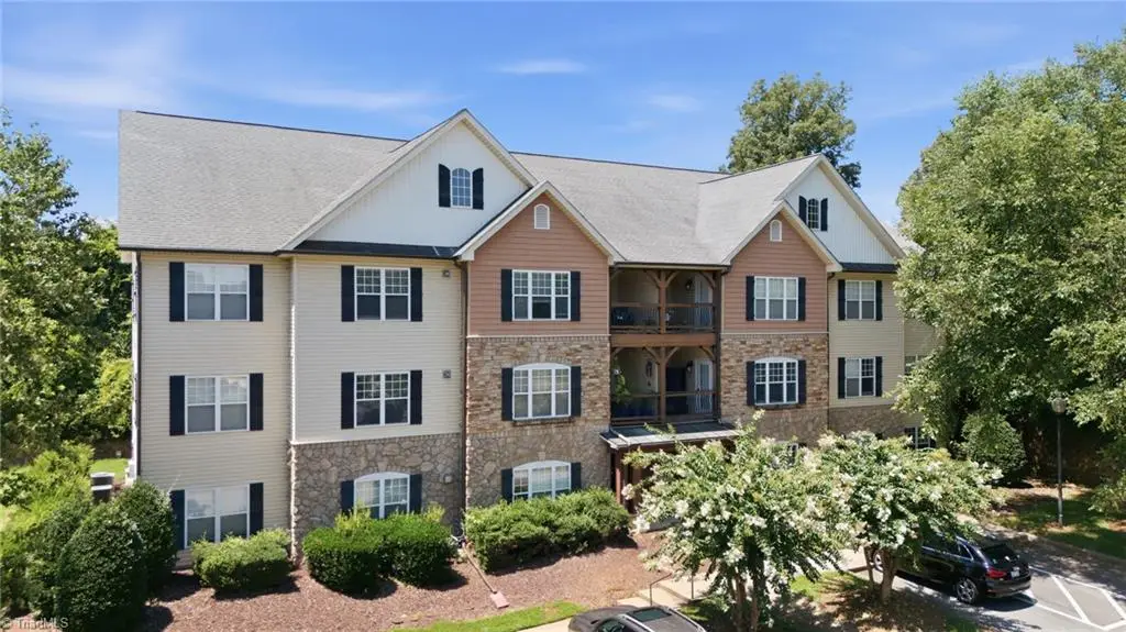 4762 Tatton Park Circle #2D, Winston Salem, NC 27103 - #1
