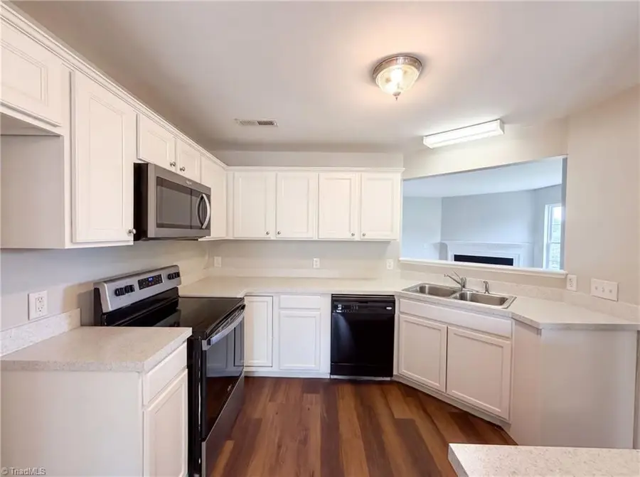 112 Rockbridge Court, Kernersville, NC 27284 - #2