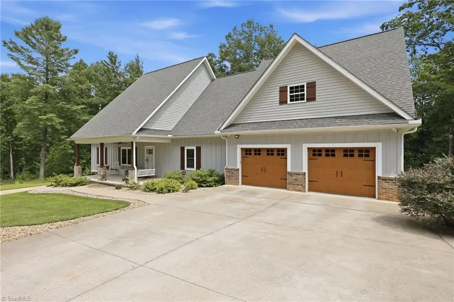 612 Niston Lane, Mount Airy, NC 27030 - #3