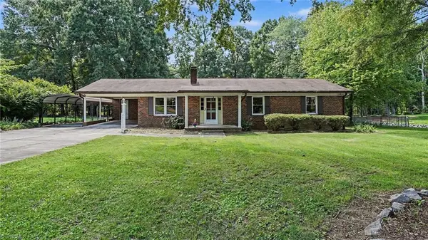 132 Cedarwood Drive, Eden, NC 27288
