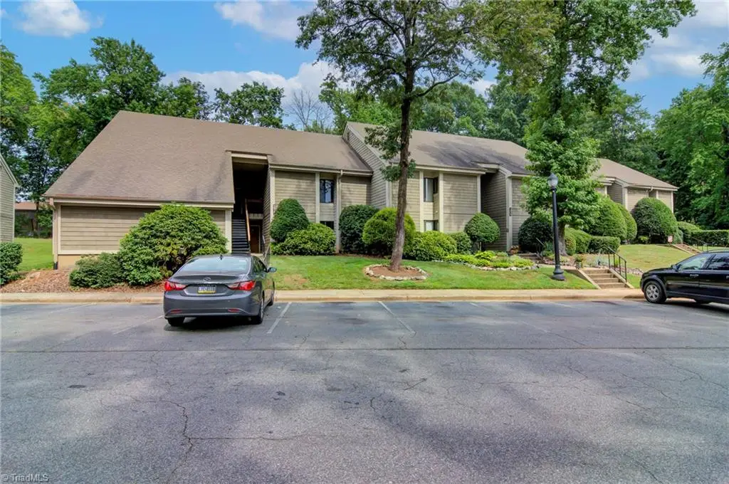 1518 Benjamin Parkway #D, Greensboro, NC 27408 - #1