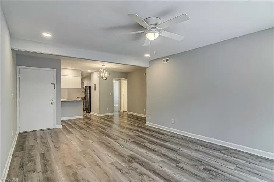 1518 Benjamin Parkway #D, Greensboro, NC 27408 - #3