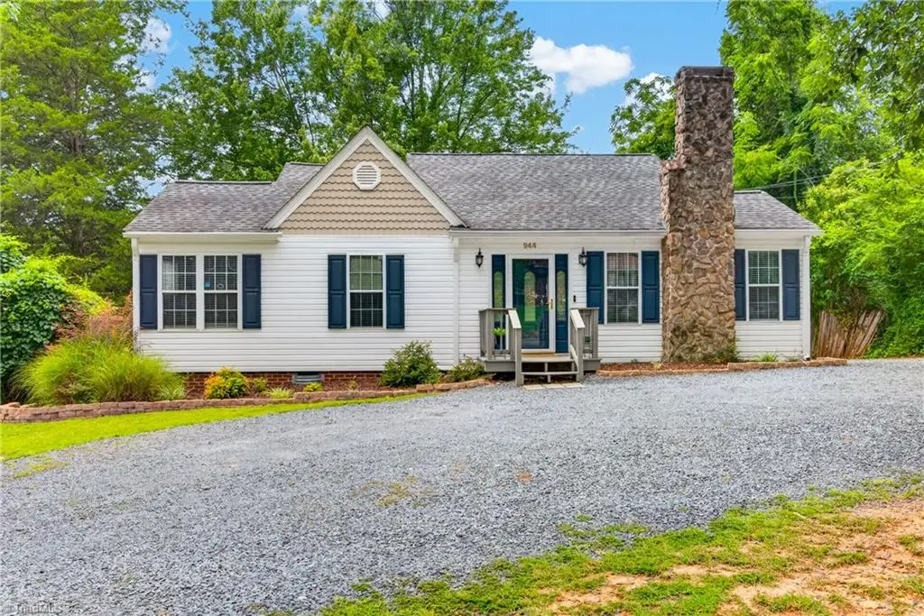 944 Uwharrie Street, Asheboro, NC 27203 - #1