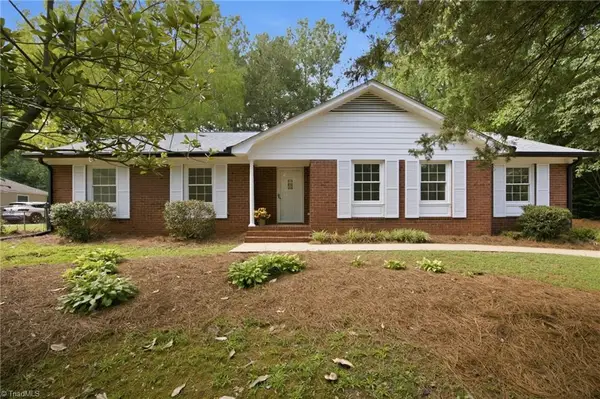 1045 S Magnolia Street, Mooresville, NC 28115