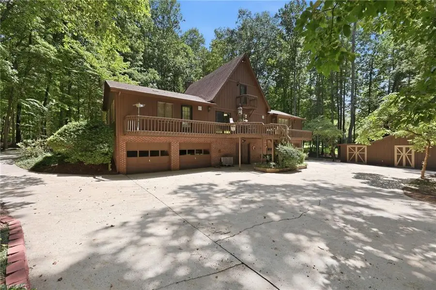 4401 Oakview Drive, Trinity, NC 27370 - #3