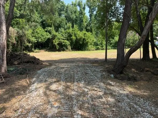 4723 Dippen Road, Walkertown, NC 27105
