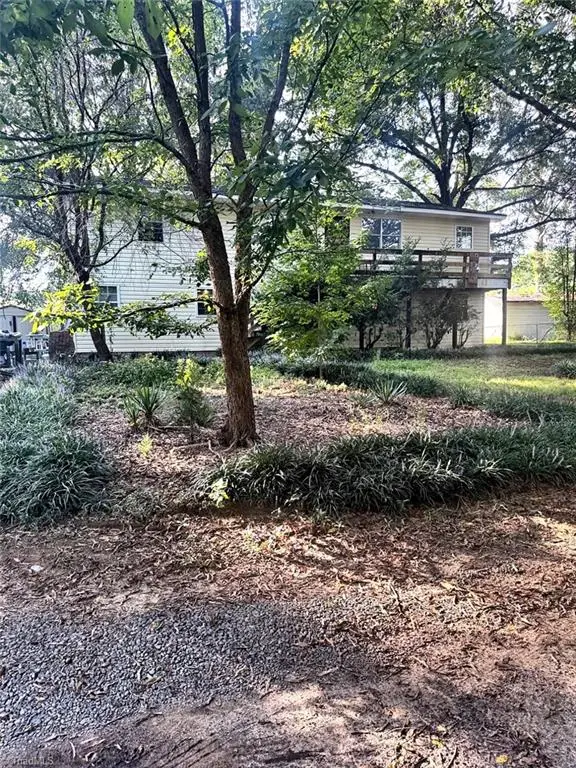 6468 Hampton Road, Clemmons, NC 27012