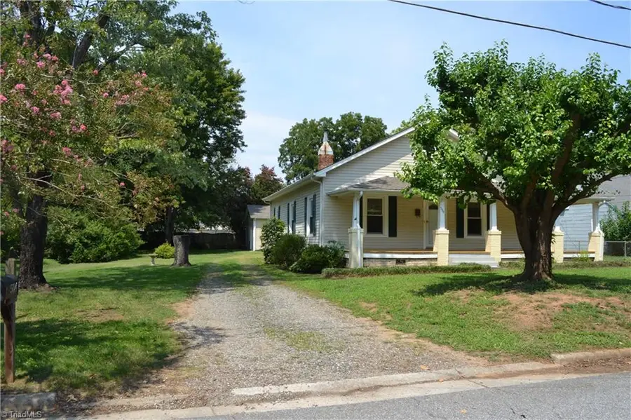 504 W Murphy Street, Madison, NC 27025 - #3