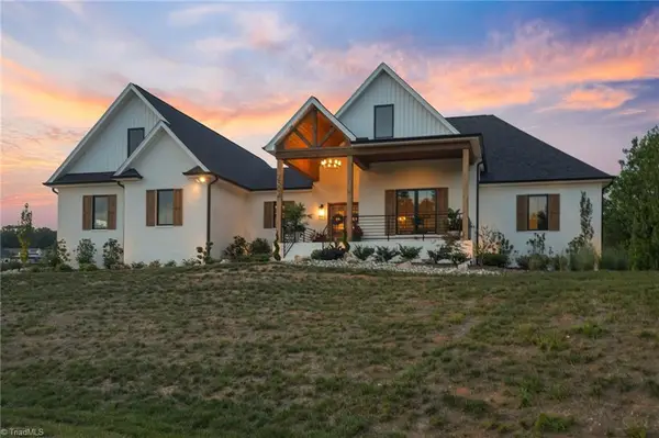 7504 Dovefield Drive, Stokesdale, NC 27357