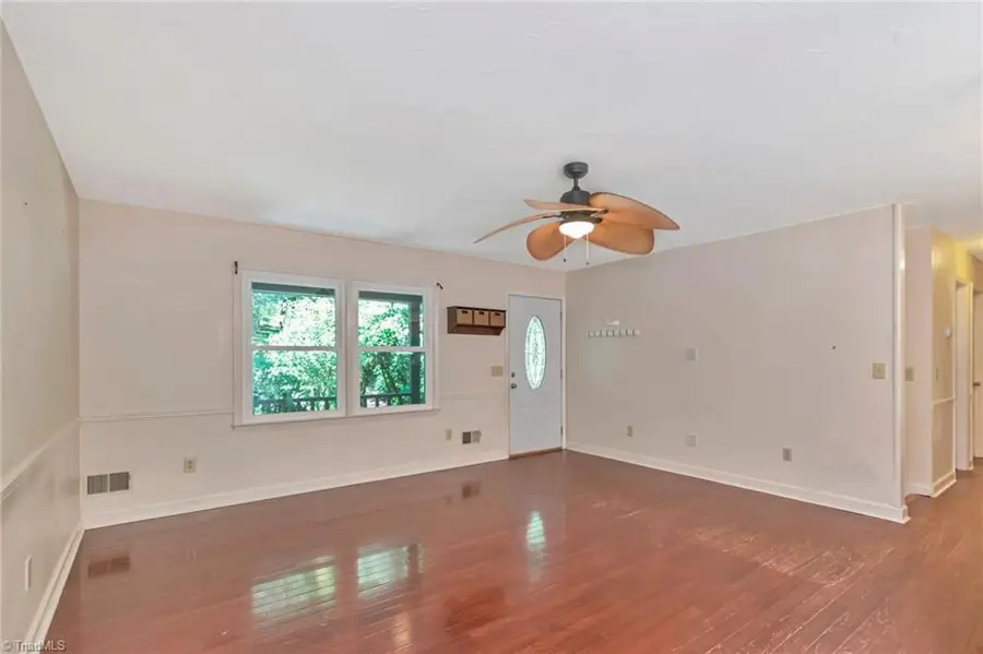 414 Plaza Drive, Wilkesboro, NC 28697 - #2