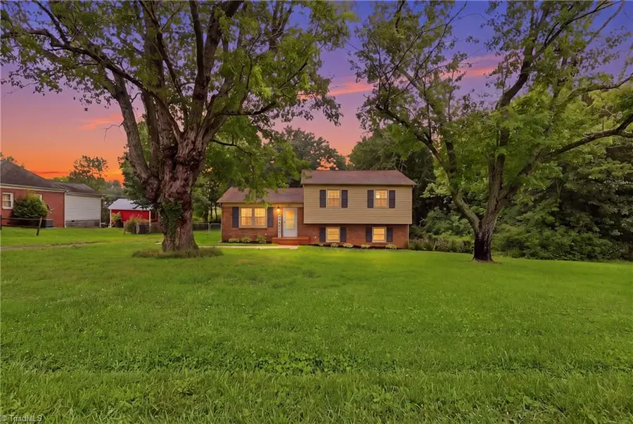 211 Yorktown Road, Kernersville, NC 27284 - #2