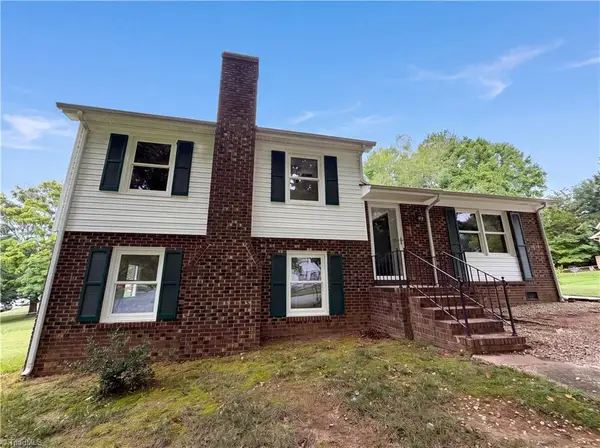 1040 Shenandoah Court, Winston-Salem, NC 27103