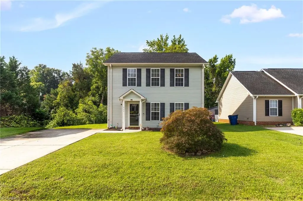 604 W Whitsett Street, Graham, NC 27253 - #1