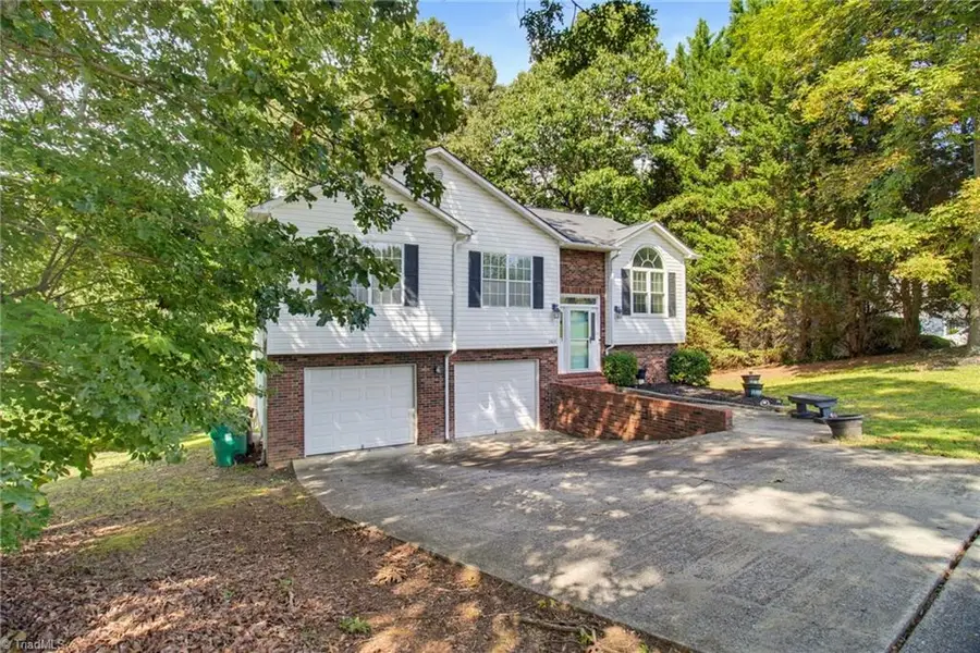 3913 Landover Drive, High Point, NC 27265 - #2