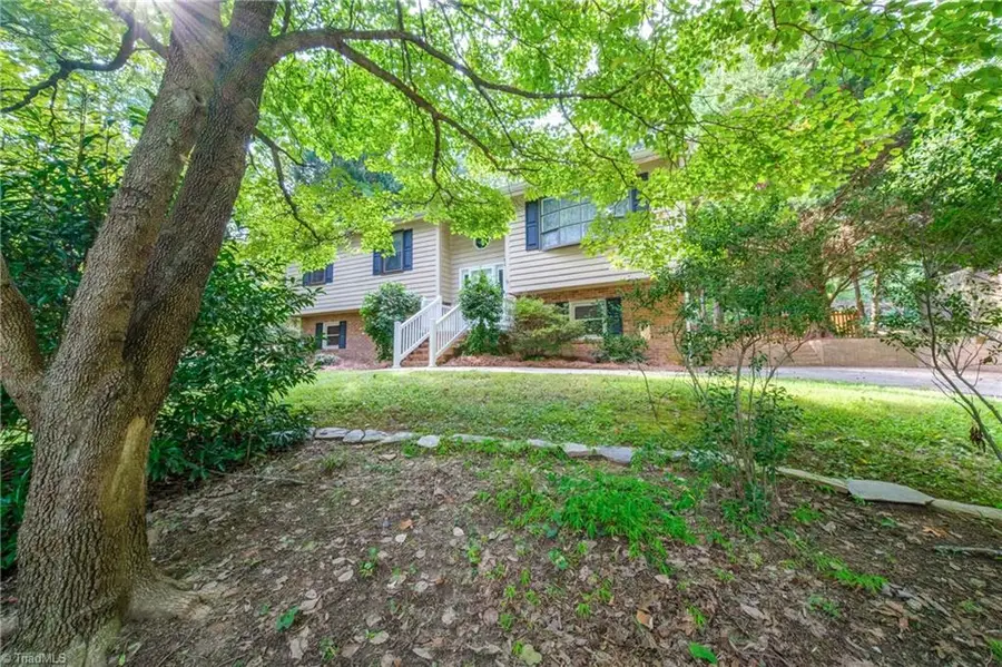 1121 Century Park Avenue, Kernersville, NC 27284 - #3