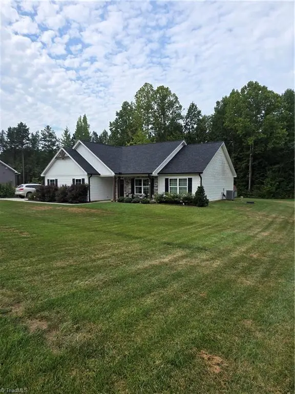 343 Parks Meadows Drive, Lexington, NC 27292 - #3
