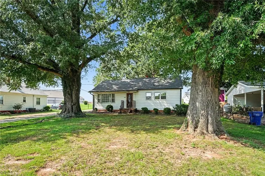 418 Felts Drive, King, NC 27021 - #3