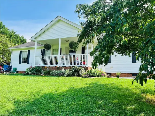 124 Glenhaven Way, Dobson, NC 27017