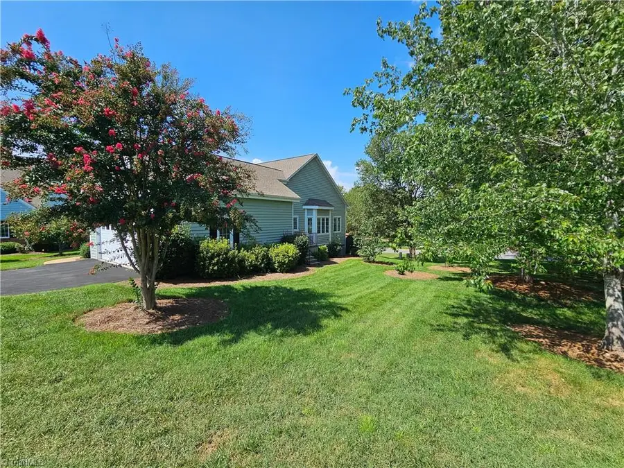 381 Hollybrook Drive, Bermuda Run, NC 27006 - #2