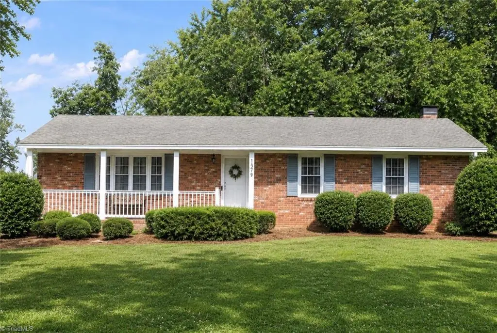 1379 Lynndale Drive, Vienna, NC 27106 - #1