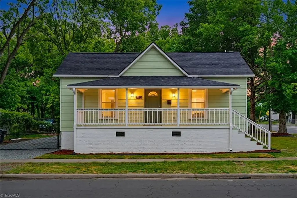 702 Maple Avenue, Burlington, NC 27215 - #1