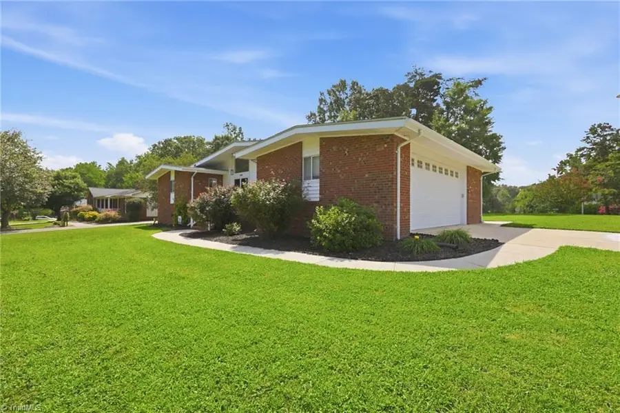 2405 Hillford Drive, Burlington, NC 27217 - #2