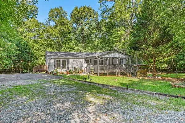 1510 Darlas Walk, Mebane, NC 27302